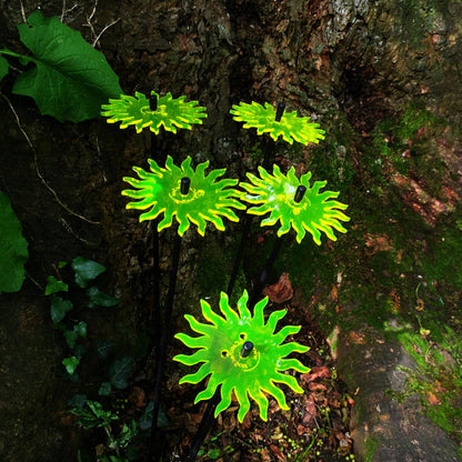 Garden Décor Ornaments Set of 5 'Smiling Suns'