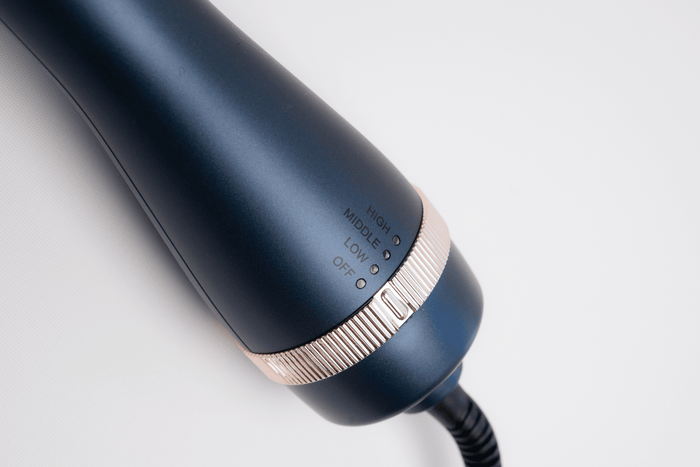 G&C Blowout Brush – professional hair tool by Gold Class G&C