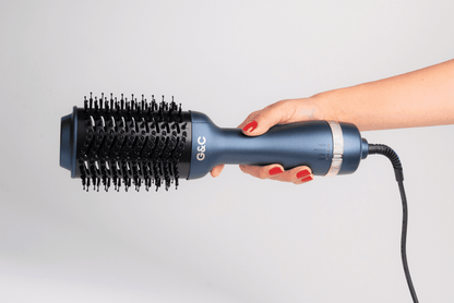 G&C Blowout Brush– professional hair tool by Gold Class hair styling