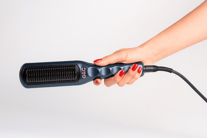 Ultimate professional hair tool by Gold Class G&C Straightener Brush