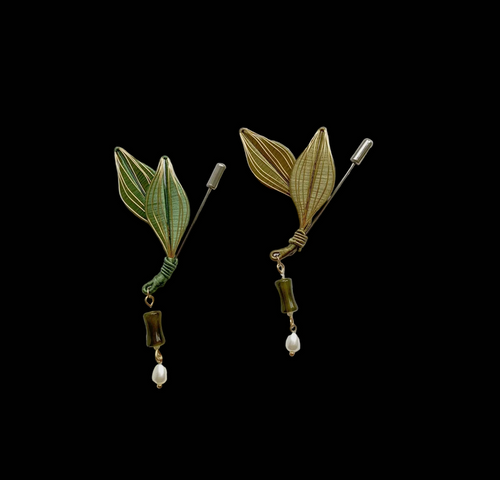 Handmade Chanhua Leaf Brooch - Thread Leaf Pin with Pearl Drop Accent