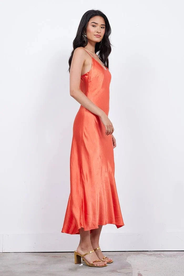 la made clothing dresses