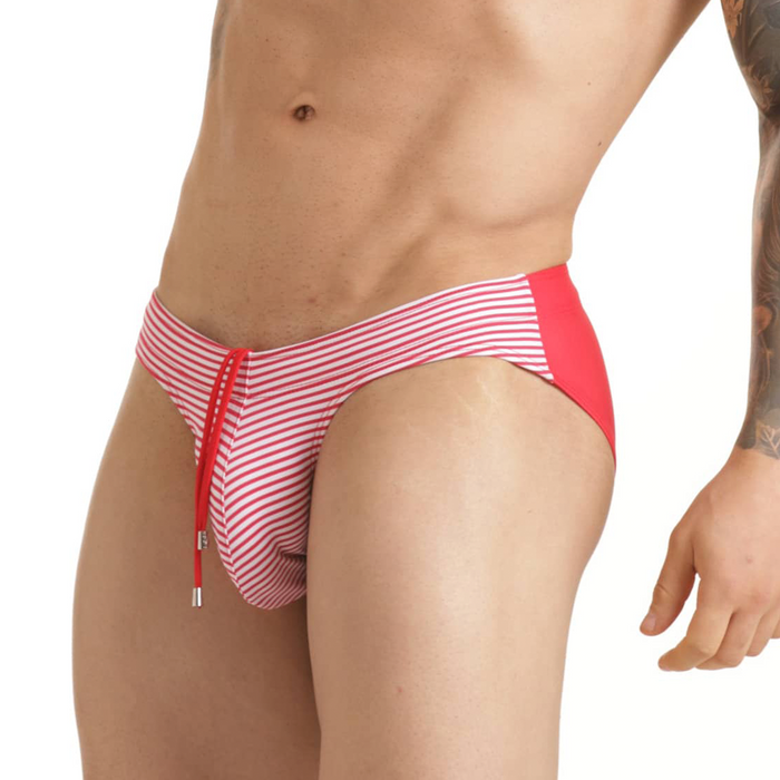 Marine Red Swim Brief vista frontal de Gigo Underwear