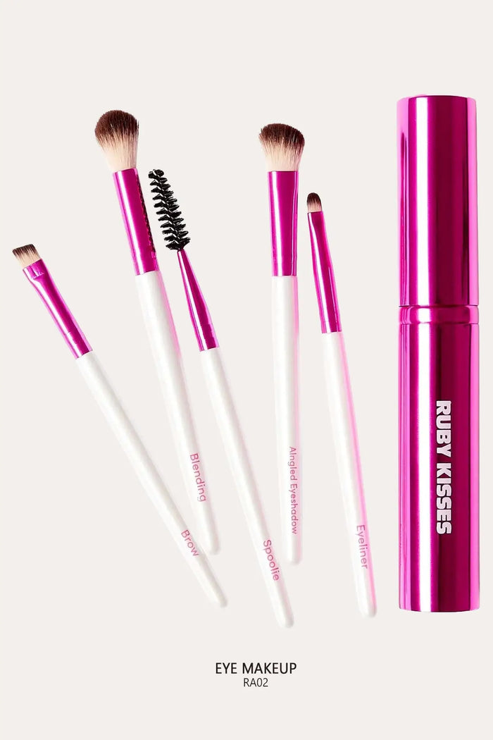 RUBY KISSES RK MAKEUP BRUSH KIT RED BEAUTY