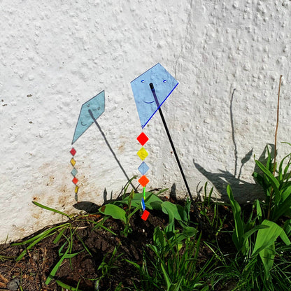 Single SunCatcher Garden Décor Ornament 'Kite with Tail'