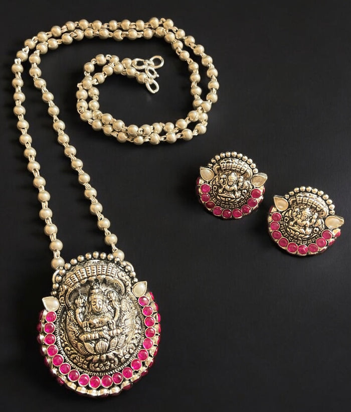 The Abhata Silver Lakshmi Kemp Necklace & Earrings