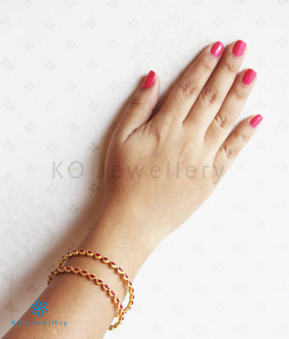 The Eka Silver Kempu Bangle (Red/Size/2.2/2.4/2.6/2.8)