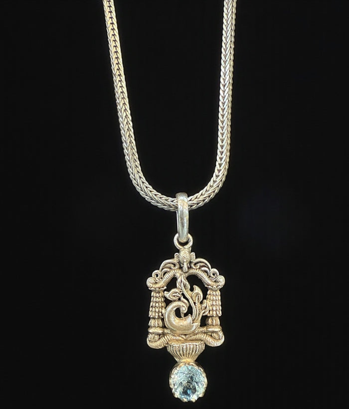The Navaranga Silver Peacock Pendant & Earrings (Oxidised)