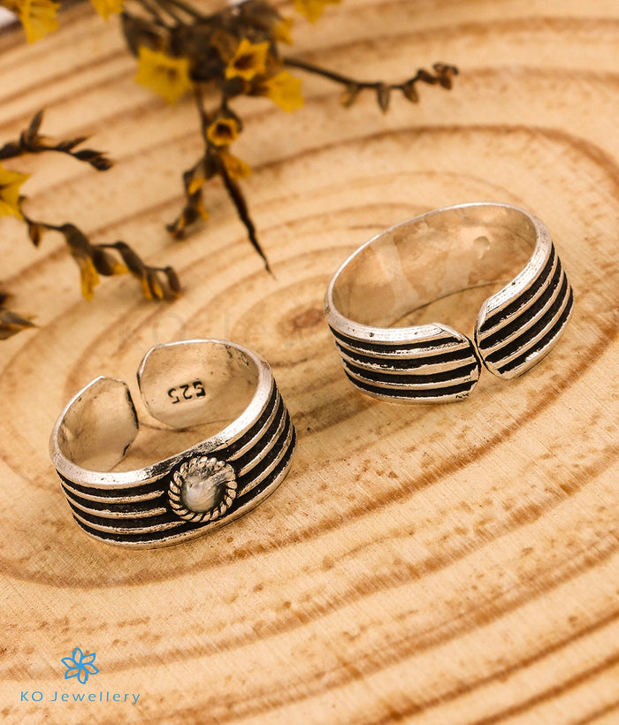 Udvita Silver Toe-Rings