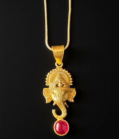 The Vinayaka Silver Kemp Ganesha Pendant & Earrings